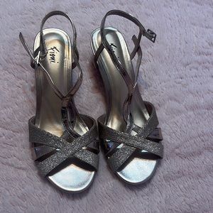 Size 6 gold heels. Worn once